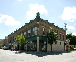 319 South St in Waukesha, WI - Building Photo