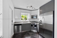 2880 NE 32nd St, Unit 4 in Fort Lauderdale, FL - Building Photo - Building Photo