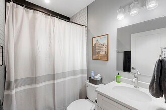 3026 N Allen Ave in Chicago, IL - Building Photo - Building Photo