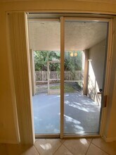 6458 Emerald Dunes Dr in West Palm Beach, FL - Foto de edificio - Building Photo