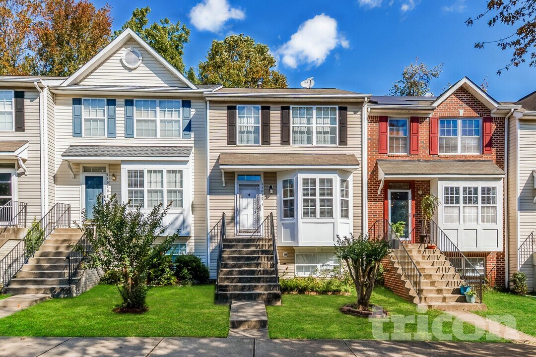 11012 Mary Digges Pl in Upper Marlboro, MD - Foto de edificio