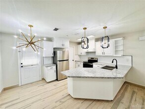 213 S 49th St in McAllen, TX - Building Photo - Building Photo