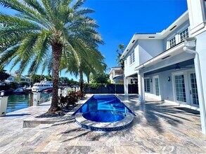 1744 SE 9th St in Fort Lauderdale, FL - Building Photo - Building Photo