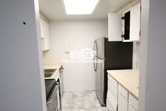 12160 Huron St in Westminster, CO - Foto de edificio - Building Photo