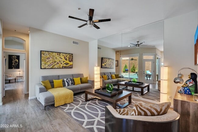 12904 N 93rd Way, Unit 4 in Scottsdale, AZ - Building Photo - Building Photo