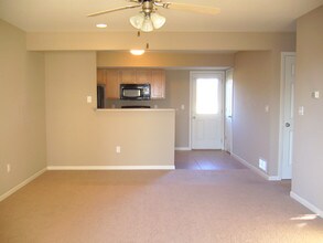 Vanderveen Villas in Columbia, MO - Building Photo - Building Photo