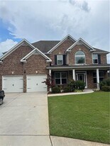 15 Creekwater Dr in Acworth, GA - Building Photo