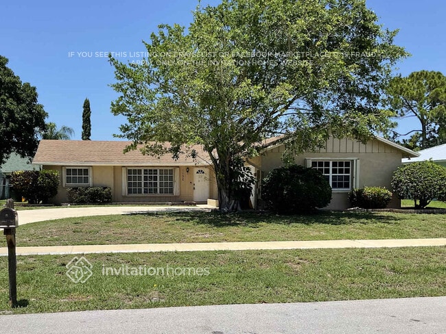 property at 1132 Essex Dr