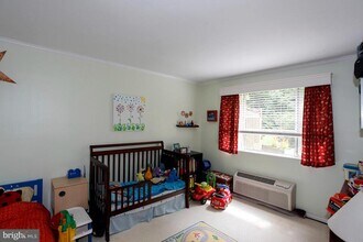 4114 Davis Pl NW in Washington, DC - Building Photo - Building Photo