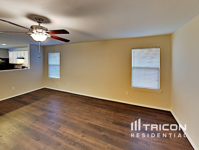 2241 Cavalry Dr in Fort Worth, TX - Building Photo - Building Photo