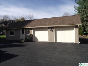 8115 Main St in Fogelsville, PA - Building Photo - Building Photo