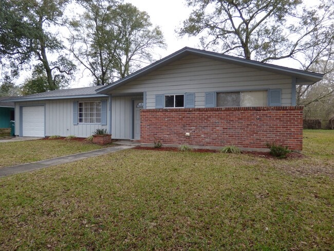 property at 2208 Monterrey Dr