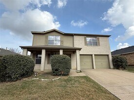 135 Quail Run Dr in Seagoville, TX - Building Photo