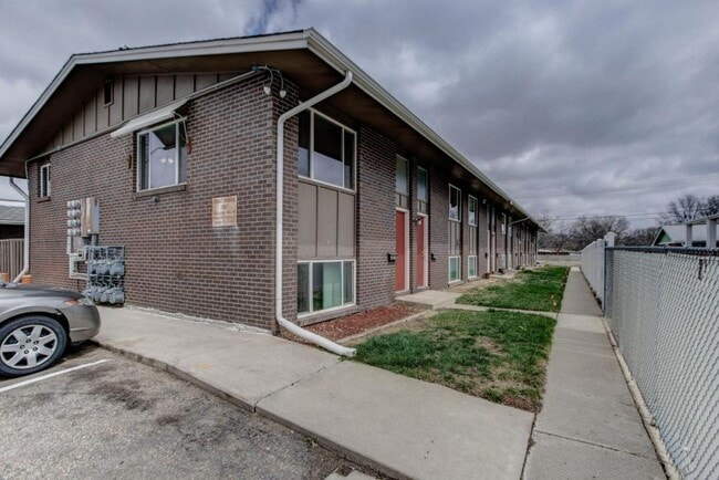 1237-1237 Francis St in Longmont, CO - Building Photo - Building Photo