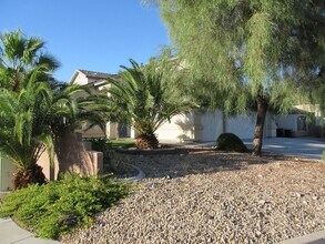 1744 Baja Ln in Henderson, NV - Building Photo - Building Photo
