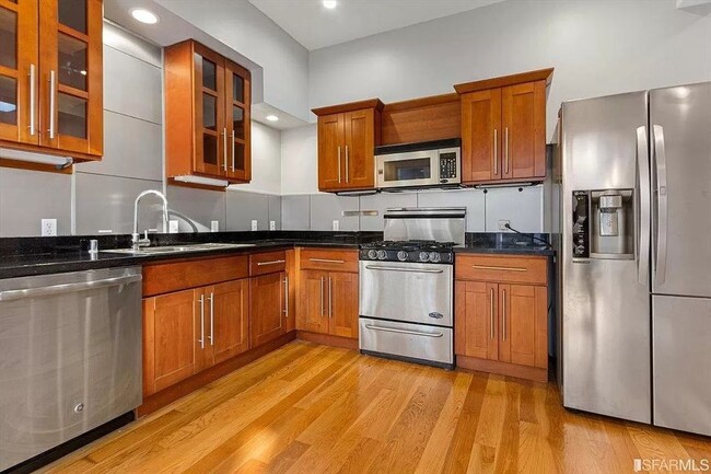 30 Bernice St in San Francisco, CA - Foto de edificio - Building Photo