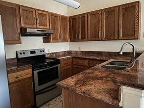 413 Shiloh Dr in Laredo, TX - Building Photo - Building Photo