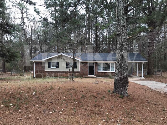 3173 Ridgecrest Dr in Powder Springs, GA - Building Photo