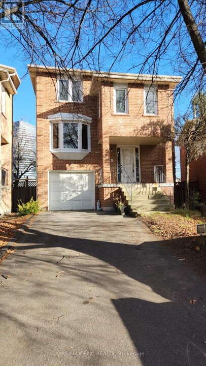 59 Portofino Ct in Vaughan, ON - Building Photo