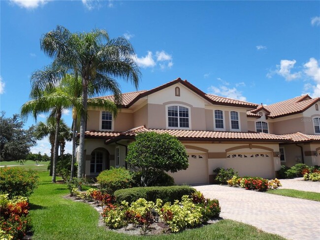 8356 Miramar Way in Lakewood Ranch, FL - Foto de edificio - Building Photo