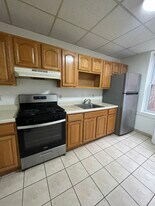 179 W 48th St, Unit 17 in Bayonne, NJ - Building Photo