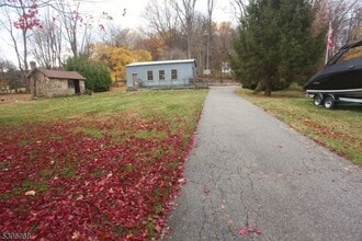 18 Little Philadelphia Rd in Washington, NJ - Building Photo - Building Photo