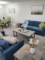 1161 Lake Ave, Unit 225 in Metairie, LA - Building Photo