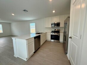 252 Ammolite Ln in Maxwell, TX - Building Photo - Building Photo