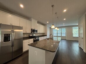1738 Whitehall Dr in Silver Spring, MD - Building Photo - Building Photo