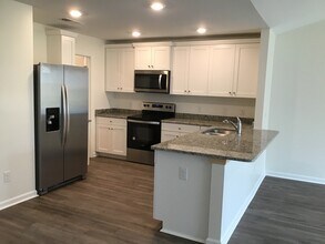 1208 Dogwood Neck Dr in Navassa, NC - Building Photo - Building Photo