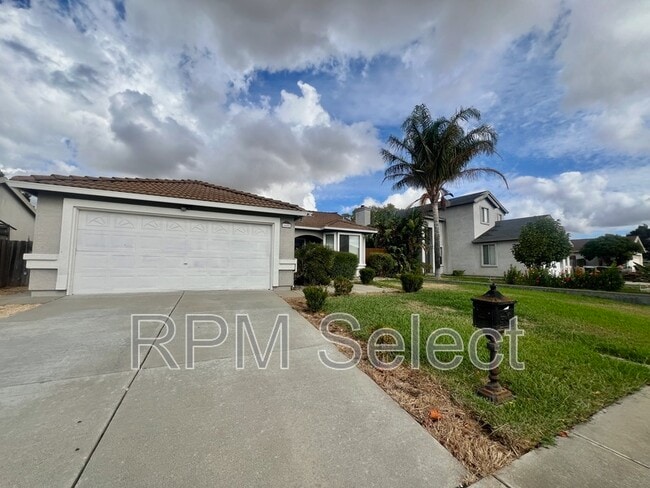 1605 Paseo Flores Dr in Suisun City, CA - Building Photo - Building Photo