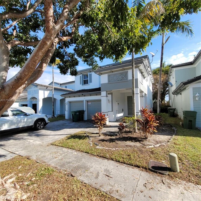 171 NE 36th Terrace in Homestead, FL - Building Photo - Building Photo