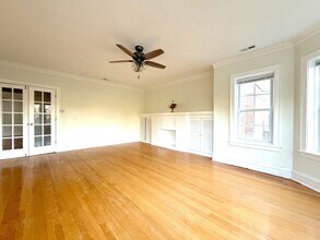 6608 N Washtenaw Ave in Chicago, IL - Building Photo - Building Photo