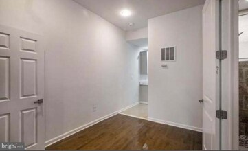 815 N Calhoun St-Unit -2 in Baltimore, MD - Foto de edificio - Building Photo