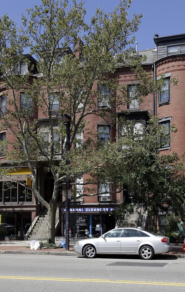 677 Tremont St in Boston, MA - Building Photo - Building Photo