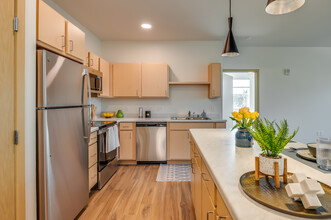 City East Apartments in Green Bay, WI - Building Photo - Interior Photo