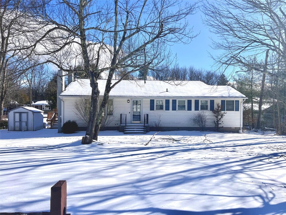 3 Thelma Ave in Monticello, NY - Foto de edificio