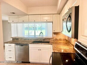 1830 N Atlantic Ave in Cocoa Beach, FL - Building Photo - Building Photo