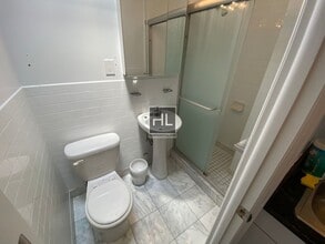 EAST 65 STREET in New York, NY - Building Photo - Building Photo