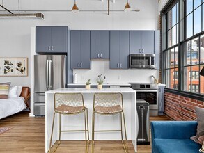 63 Melcher St in Boston, MA - Building Photo - Building Photo