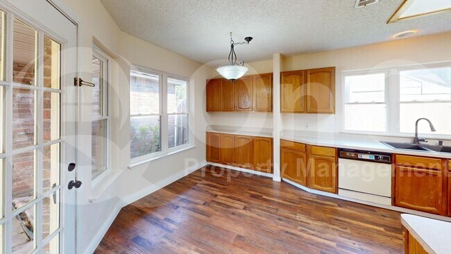 1517 Yorkshire Dr in Mesquite, TX - Building Photo - Building Photo