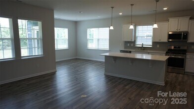 137 Pampas Pl in Statesville, NC - Building Photo - Building Photo