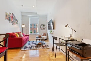 248 Market St in Philadelphia, PA - Building Photo