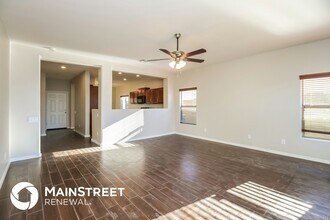 42725 W Martie Lynn Rd in Maricopa, AZ - Foto de edificio - Building Photo