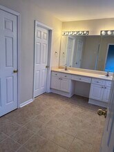 113 Honey Creek Ln in Nashville, TN - Foto de edificio - Building Photo