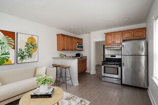 210 Loma Ave in Long Beach, CA - Building Photo