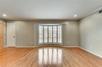 5811 E University Blvd in Dallas, TX - Building Photo - Building Photo