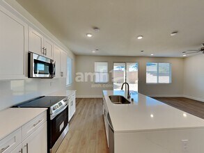 8906 Dwarf Chin Ave in Las Vegas, NV - Building Photo - Building Photo