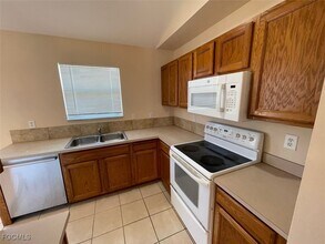 3308 42nd St SW in Lehigh Acres, FL - Building Photo - Building Photo