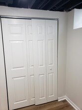 1053 Pine Tree Dr in Ann Arbor, MI - Building Photo - Building Photo